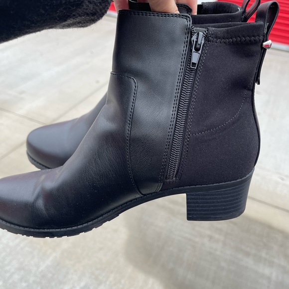 Black block heel booties - Picture 5 of 8